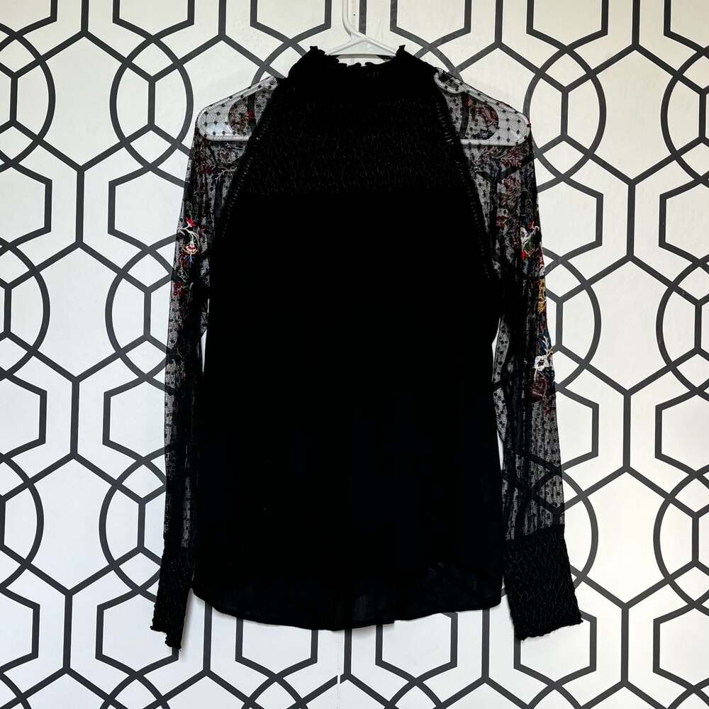 Rocks & Indigo Black Floral Lace Sleeve Smocked Mock Neck Blouse Medium